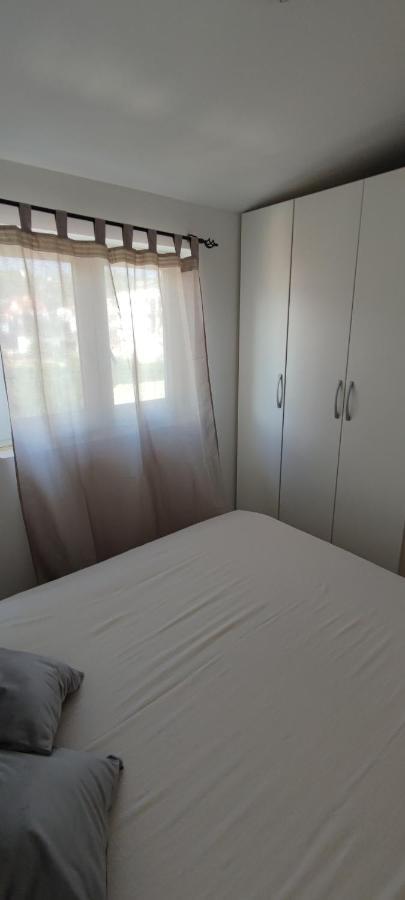 Apartman Mila Marina Esterno foto
