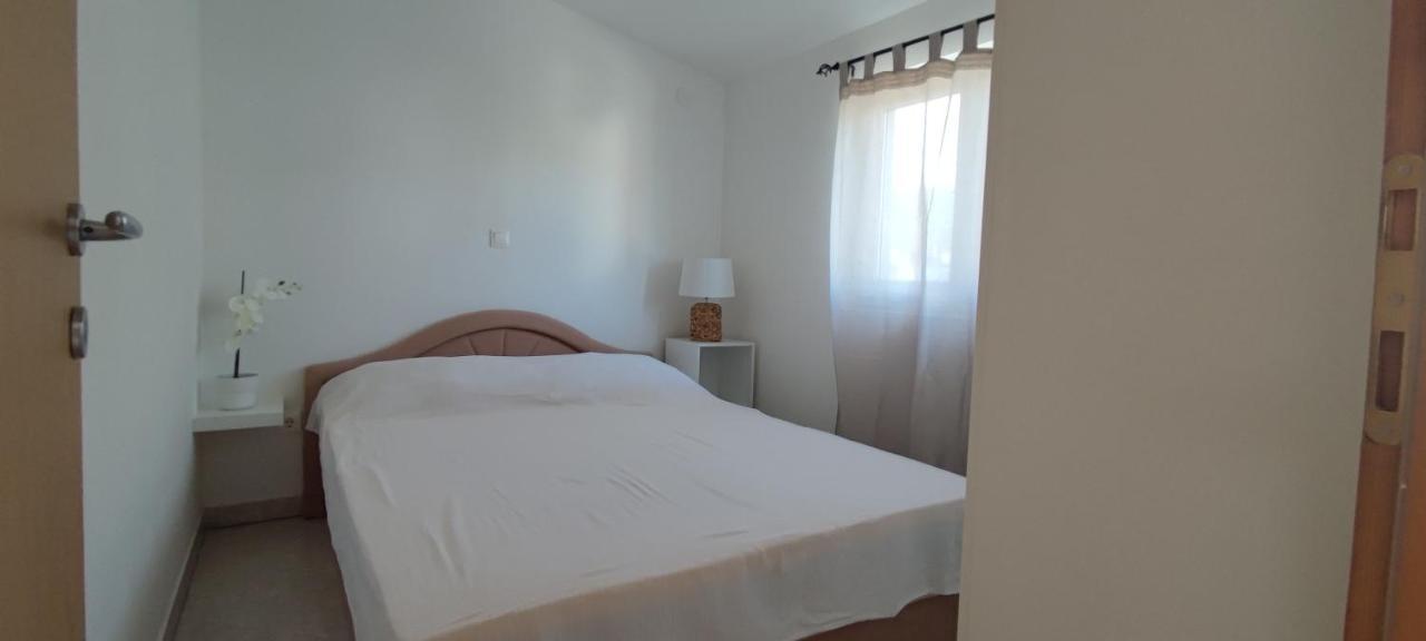 Apartman Mila Marina Esterno foto