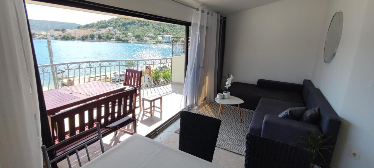 Apartman Mila Marina Esterno foto