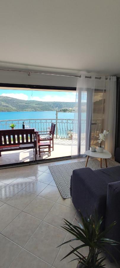 Apartman Mila Marina Esterno foto