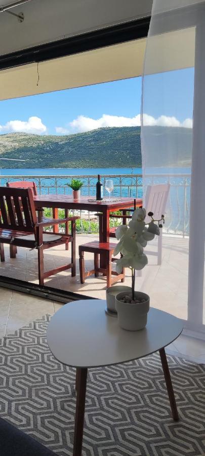 Apartman Mila Marina Esterno foto
