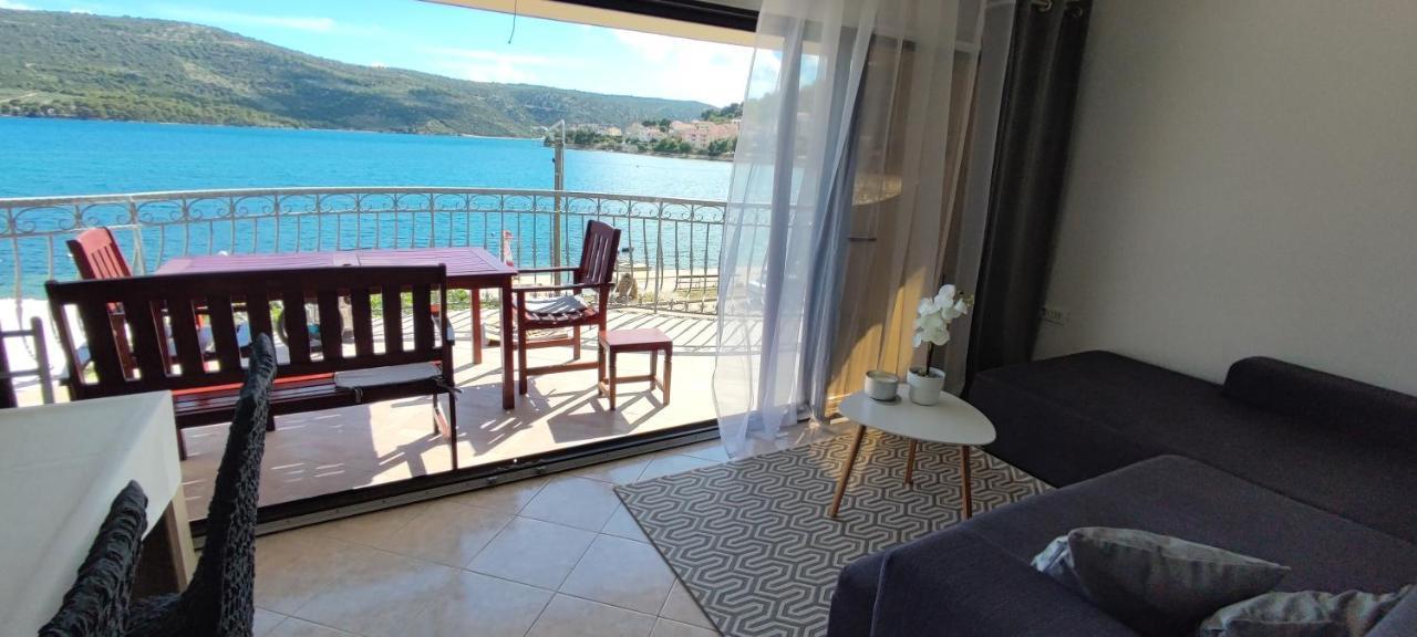 Apartman Mila Marina Esterno foto