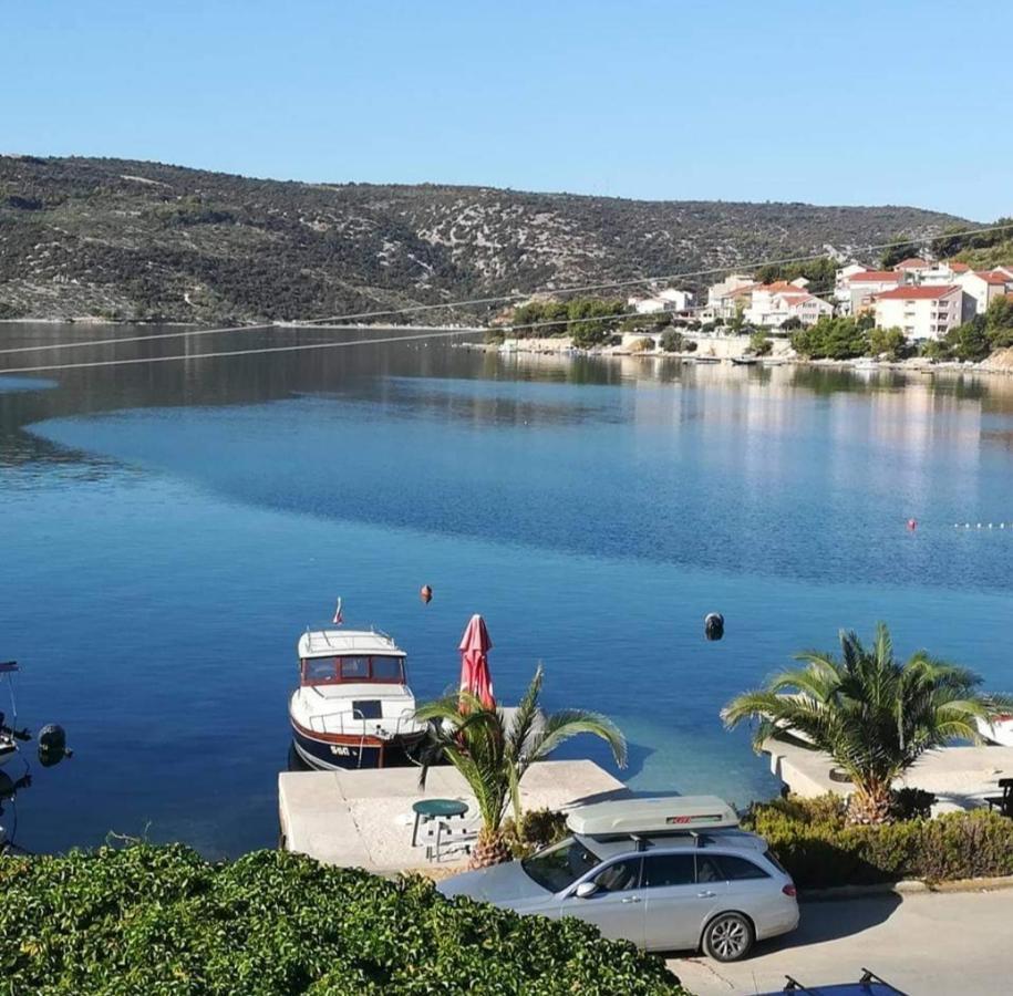 Apartman Mila Marina Esterno foto