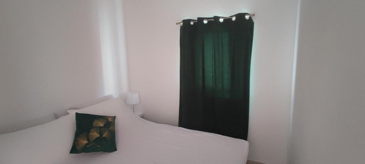 Apartman Mila Marina Esterno foto